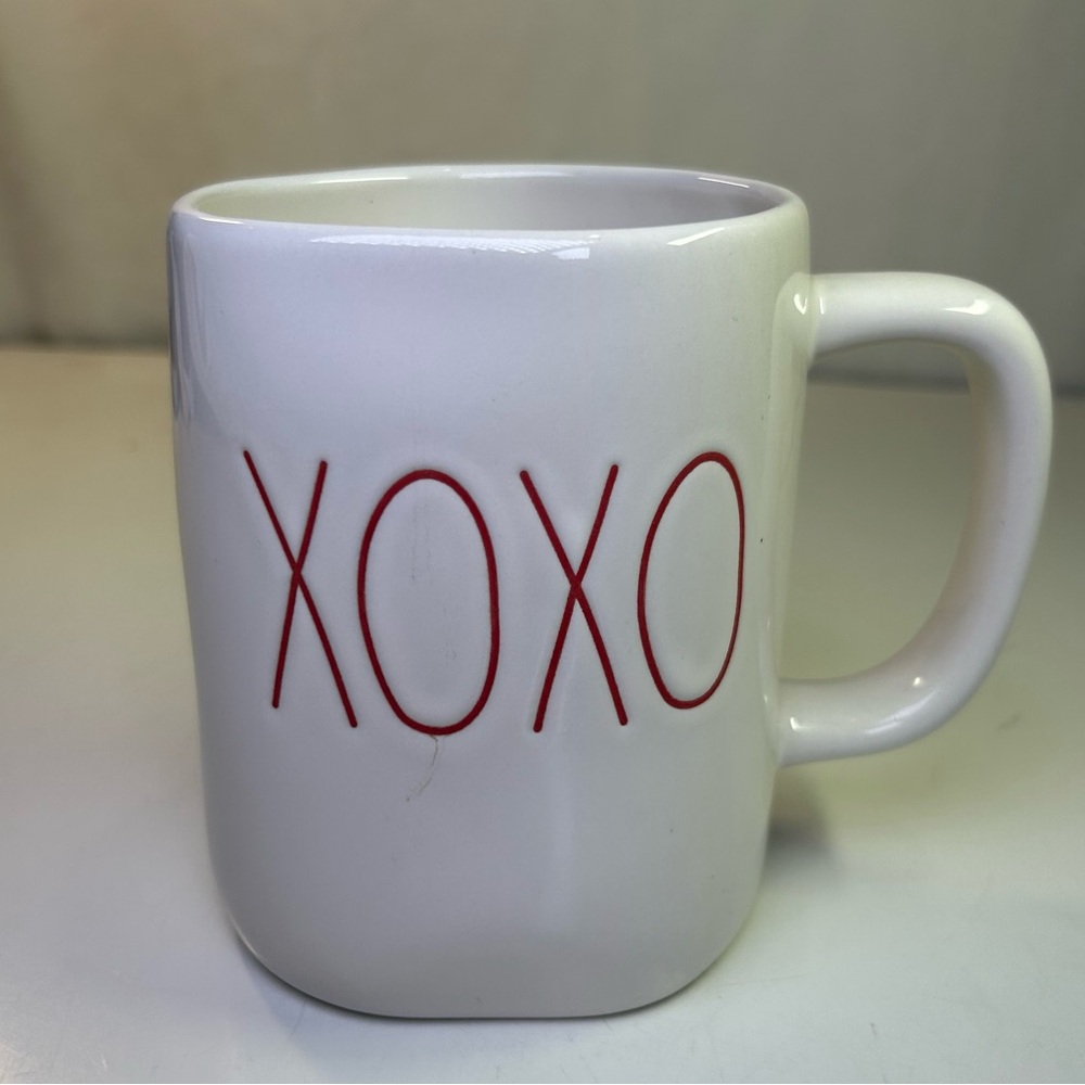 Rae Dunn Artisan Collection By Magenta XOXO Ceramic Coffee Mug, Large, White.